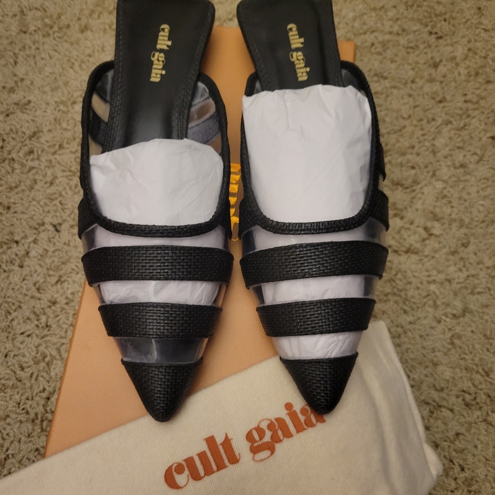Brand New cult gaia Femi Vinyl Mules